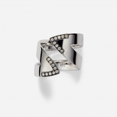 Caret in 18k White Gold with Diamonds